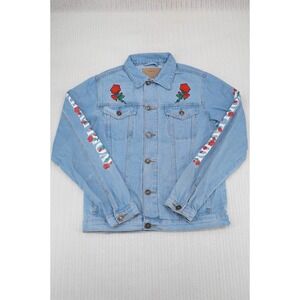 Rue 21 Jean Jacket Womens Small Blue Denim‎ Rose Worldwide Graphic Trucker
